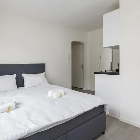Urban Oasis With Queen Bed And View Be-48 * Zürih