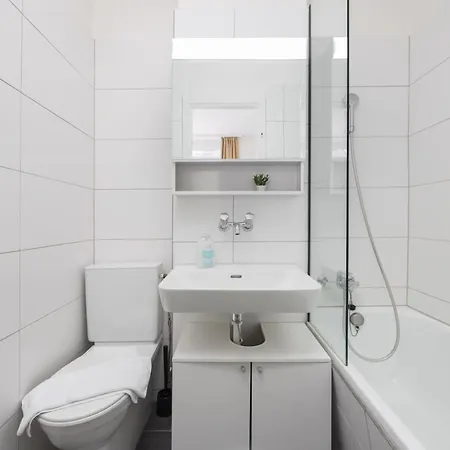 Urban Oasis With Queen Bed And View Be-48 Apartamento